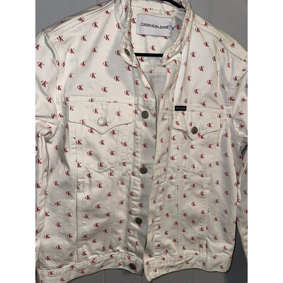 Calvin Klein Logo Jeans Trucker Jacket Red Monogram CK Logo Denim Distressed - Picture 2 of 10